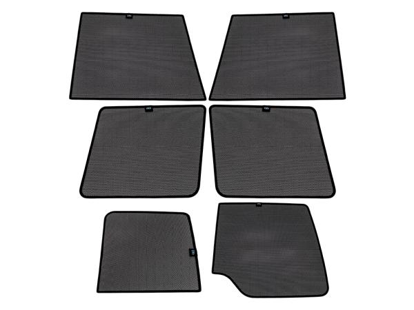Sunshades - Discovery 1 5 Door [CAR SHADES DA3876] Primary Image