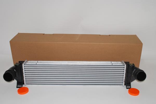 Intercooler [AFTERMARKET LR009802] Primary Image