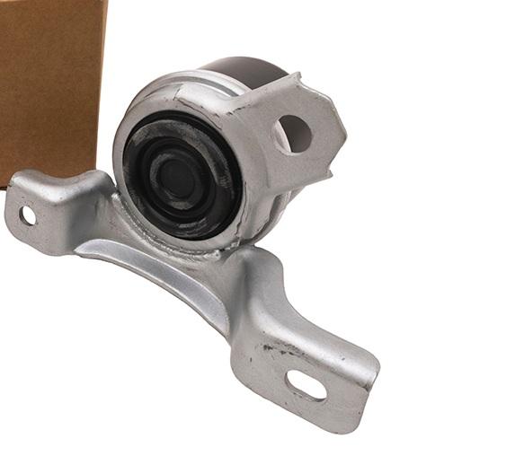 Top Engine Mount - Manual Vehicles Only [BRITPART LR021633]