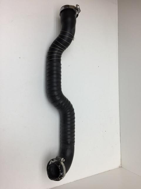 Hose - Intercooler [BRITPART LR061831]