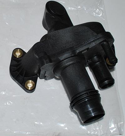 Thermostat & Housing [AFTERMARKET LR073372] Primary Image