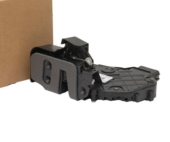 Front Right Door Latch [LAND ROVER LR091524GEN]