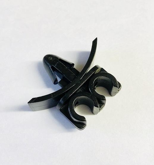 Twin Brake Pipe Clip Black [BRITPART NTC9531]